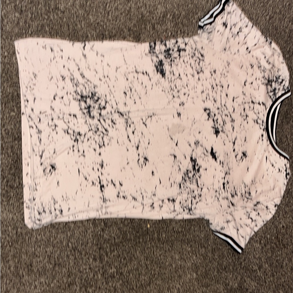 Men’s shirt large pink and black